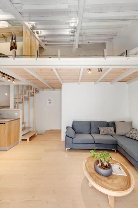Nomade vibrant living loft Leilighet Ermoúpoli Eksteriør bilde