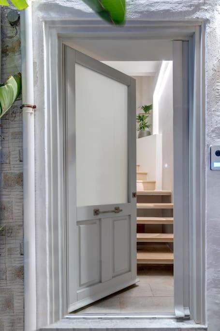 Nomade vibrant living loft Leilighet Ermoúpoli Eksteriør bilde